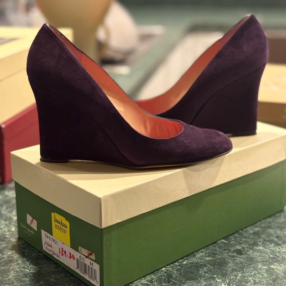 Kate Spade New York "Halle" Plum Suede Wedge Pumps - Size 6.5M - Made in Italy